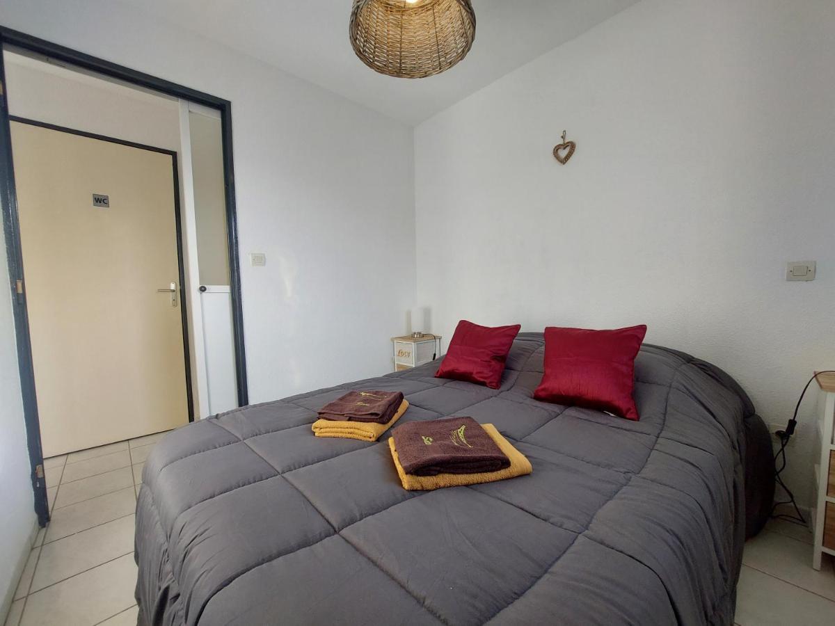 Le Totem Apartment Сет Екстериор снимка